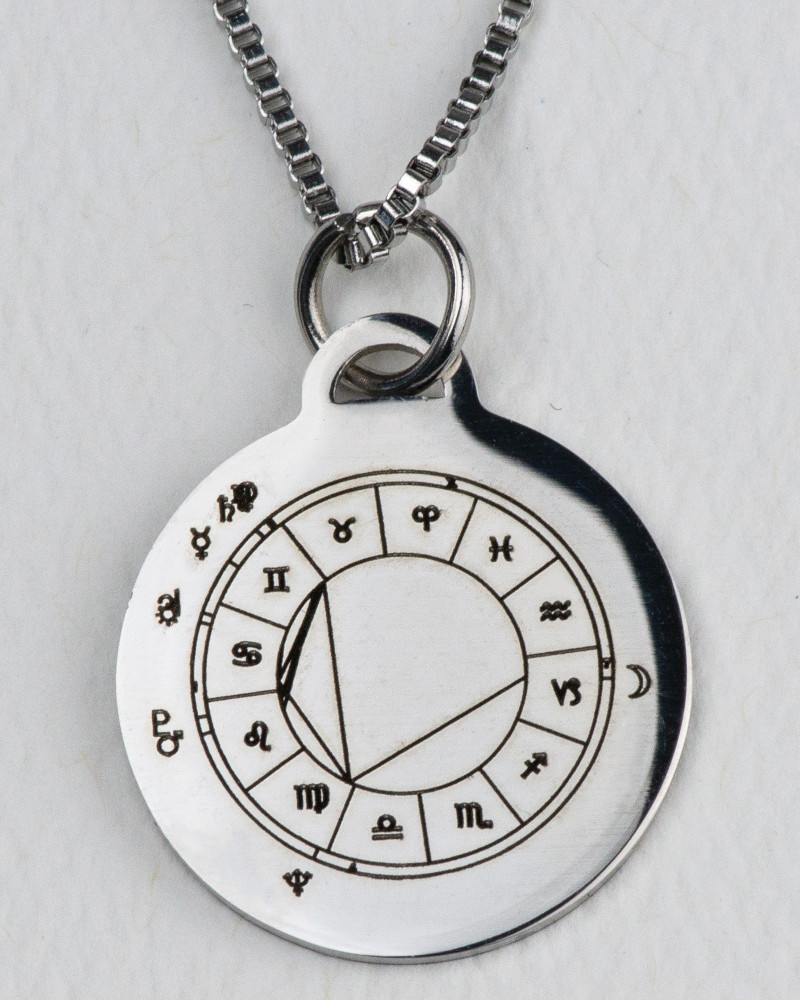 pendant-silver-front-800-1000
